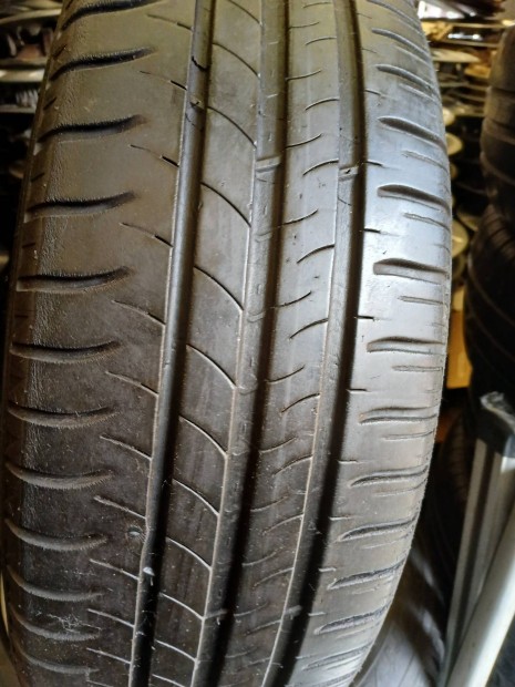 Gumiabroncs Michelin 195x65x15 garnitúra.