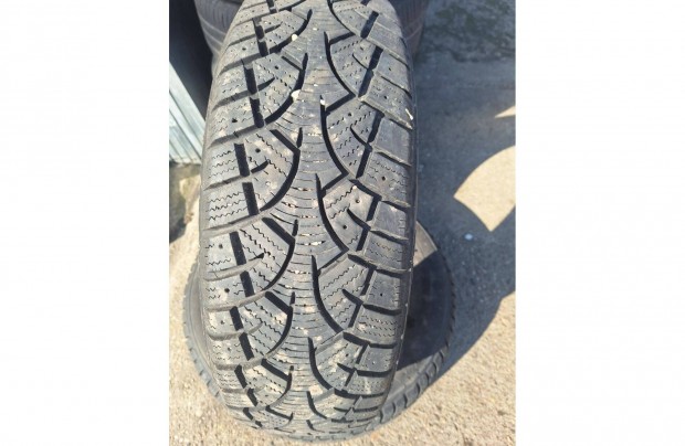 Gumiabroncs, Wanlo, 2 db, tli, 195/70 R15C, j llapotban elad