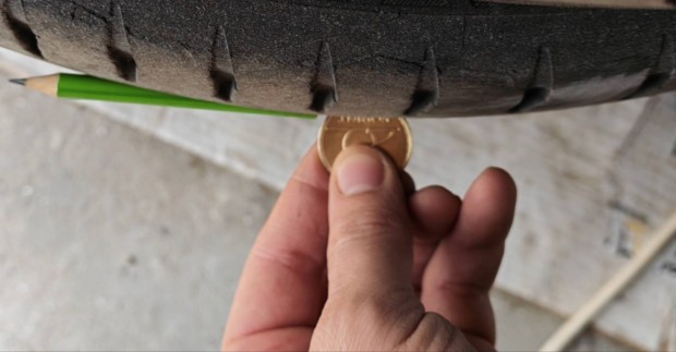 Gumiabroncs garnit�ra 245/45 R18