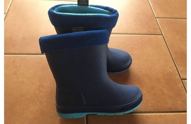 Gumicsizma kivehet puha blssel! 31-33