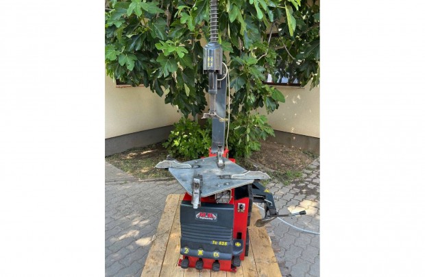 Gumiszerelőgép eladó MB TC525 22"