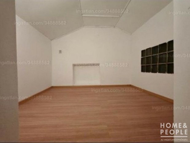 Gy�lar�ten kis nyaral� elad�! - Szeged