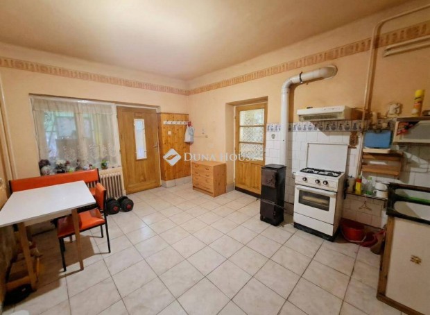 Gy�li 63 nm-es h�z elad� #5103073