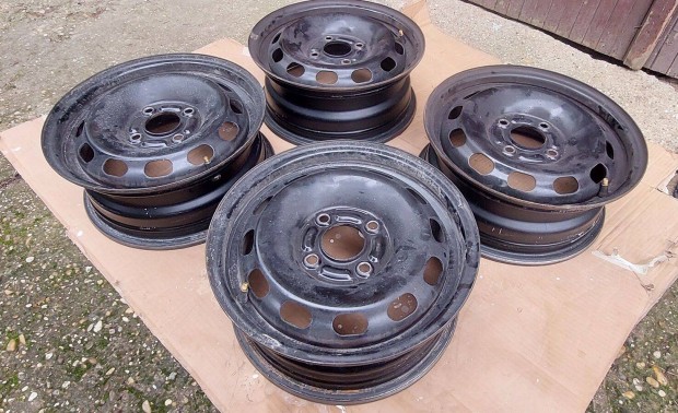 Gy�ri 14 colos Ford Fiesta lemezfelni szett sz�p �llapotban