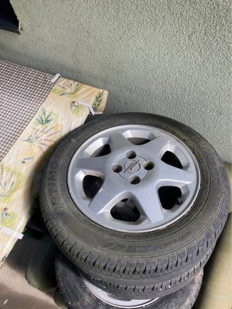 Gyri 15 colos opel felnik 4x100