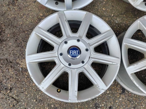 Gy�ri 16" Fiat felni elad�! 5x110