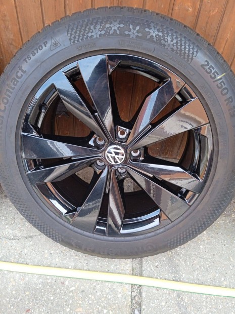 Gyri 19 collos VW ID. Buzz alufelnik tligumikkal