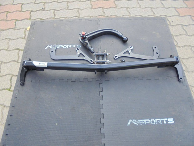 Gy�ri 3008-as 2016-t�l levehet� fejes von�horog elad�