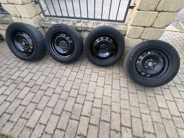 Gyri AUDI VW Skoda 16 coll lemez felni 205 / 55 R16 nyri gumival
