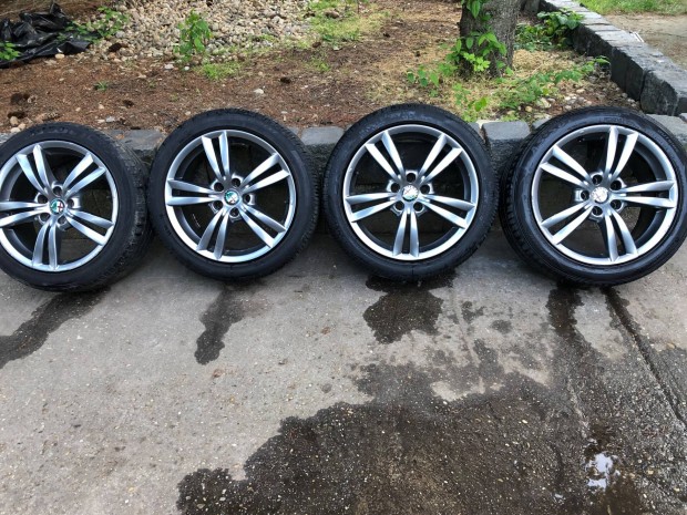 Gyári Alfa Giulietta 17col 5x100 225/45r17 nyári gumikkal 100e/4db