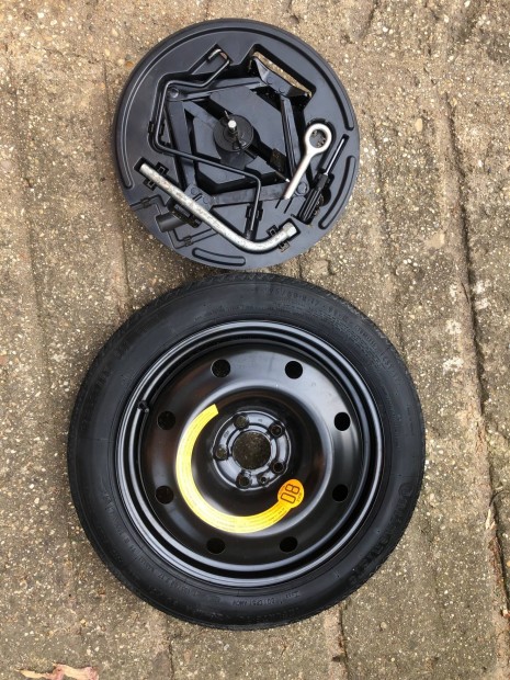 Gy�ri Alfa Romeo Giulietta 2010-2021 17col mankoszett szersz�mokkal