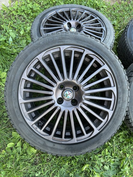 Gyri Alfa Romeo felni garnitra 4 x 98 R17 elad