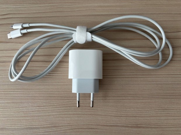 Gyri Apple 20W USB-C tltadapter (mhje3zm/a) + 2 m Lightning kbel