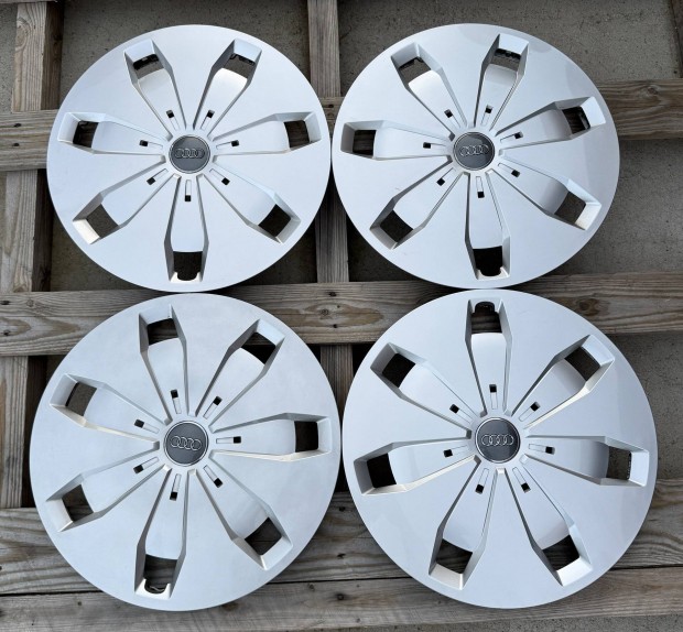 Gyri Audi 16 coll jszer dsztrcsa szett 