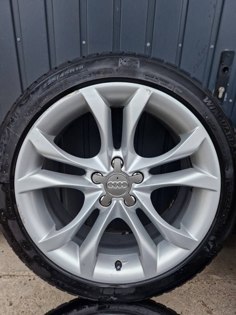 Gyri Audi 18" alufelni szett Tli gumival