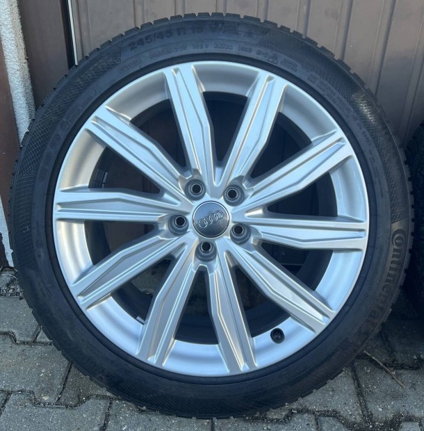 Gyári Audi A6 téli alufelni szett 19'
