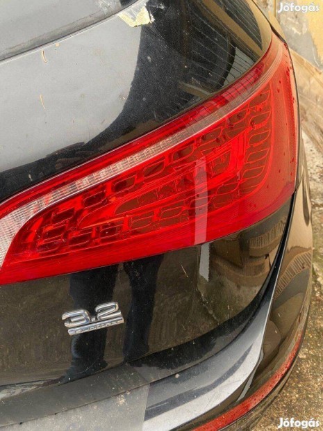 Gyári Audi Q5 hátsó lámpa szett