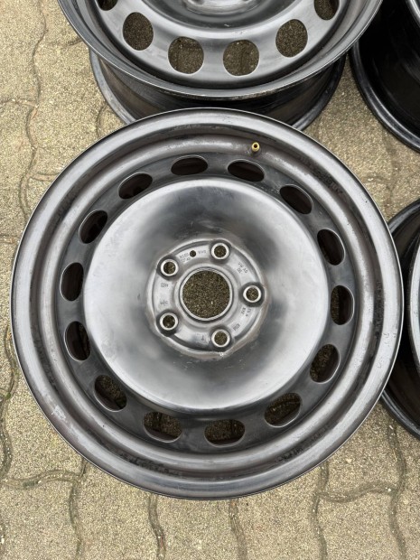 Gyri Audi R16-os lemezfelni+dsztrcsa 