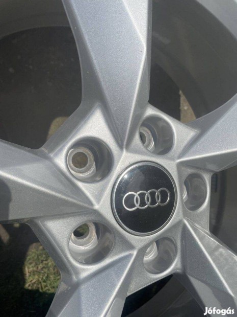 Gy�ri Audi alufelni 4 db. �jszer� 7x19" ET43