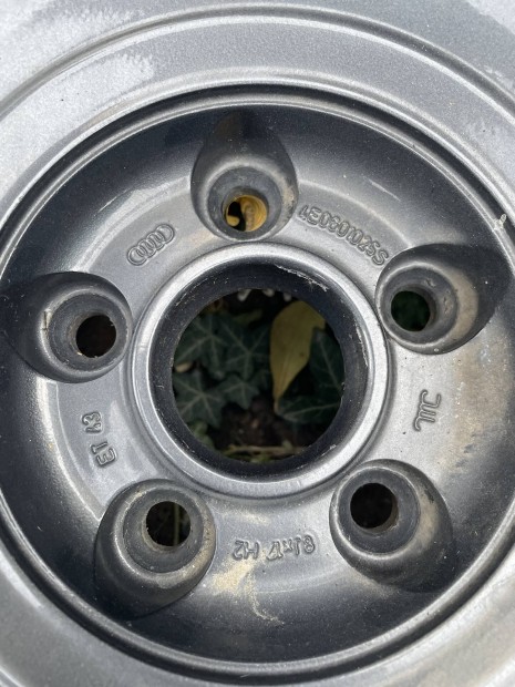 Gyári Audi alufelni eladó - 8Jx18H2 ET43 (4E0601025S)