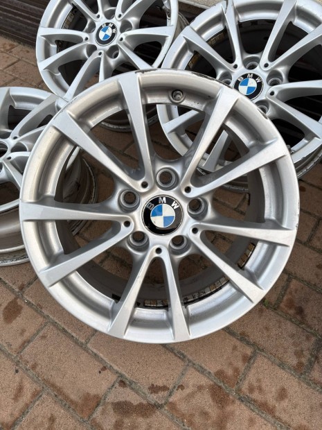Gy�ri BMW 16" 5x120 alufelni (gumival is)