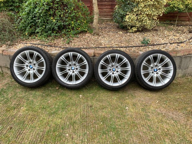 Gy�ri BMW 5x120 18col 225/245 gumikkal