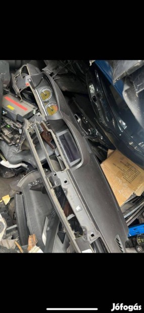 Gyári BMW E65 E66 műszerfalpárna