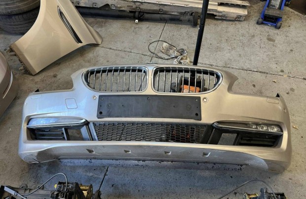 Gyári BMW F06 / F12 / F13 komplett első lökhárító
