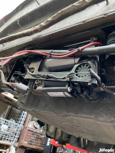Gyári BMW F11 F07 légrugó kompresszor