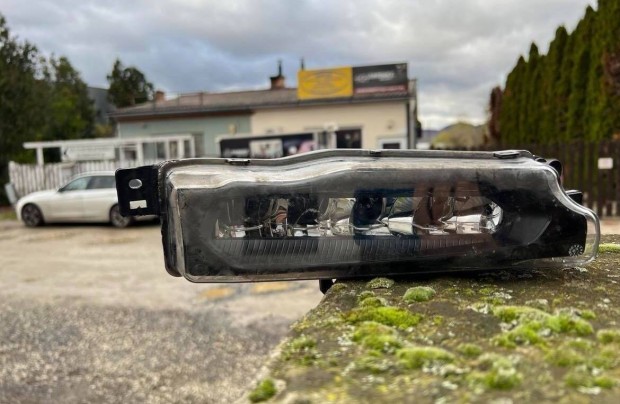 Gyári BMW X3 G01 / X4 G02 bal LED ködlámpa