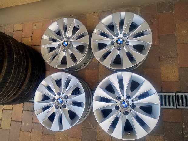 Gyári Bmw felni szett,nyári gumival