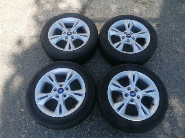 Gyári Ford 16" alufelni szett eladó