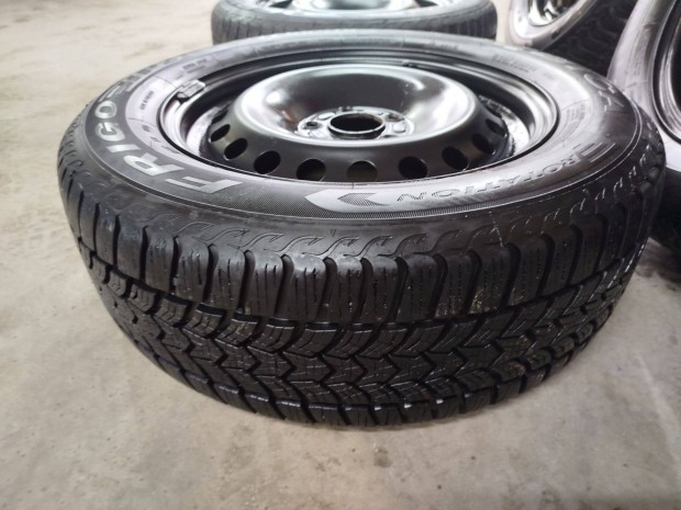 Gy�ri Ford 16 colos lemezfelni T�li Gumival