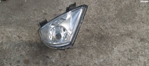 Gyári Ford Fiesta mk6 jobb első fényszóró sérült állapotban javítható
