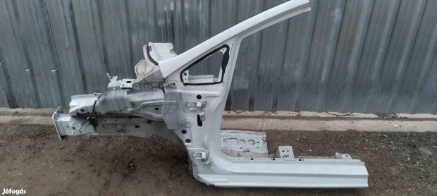 Gyári Ford Fiesta mk7 bal első negyed nyúlvány küszöb