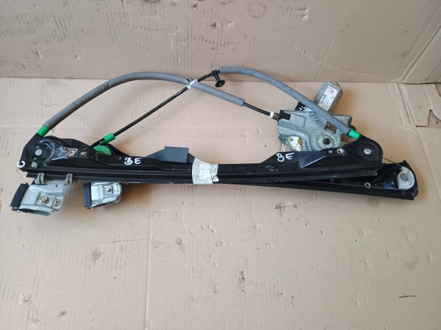 Gyri Ford Focus MK1 bal els elektromos ablakemel XS41-23201