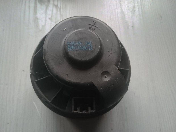 Gyri Ford Focus MK2 ftventiltor 3M5H-18456-EC