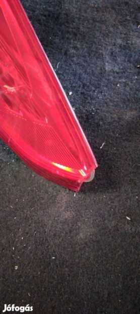 Gyári Ford Focus MK3 bal hátsó lámpa sérült állapotban eladó törött le