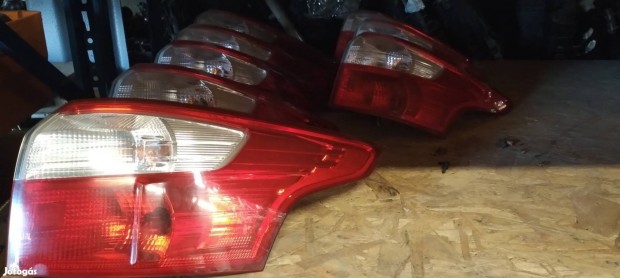 Gyári Ford Focus MK3 jobb hátsó lámpa