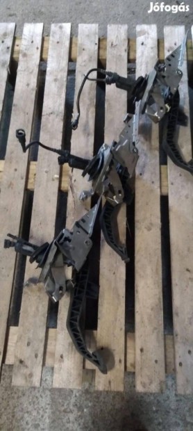 Gyári Ford Focus MK3 kuplungpedál munkahenger kuplung pedál