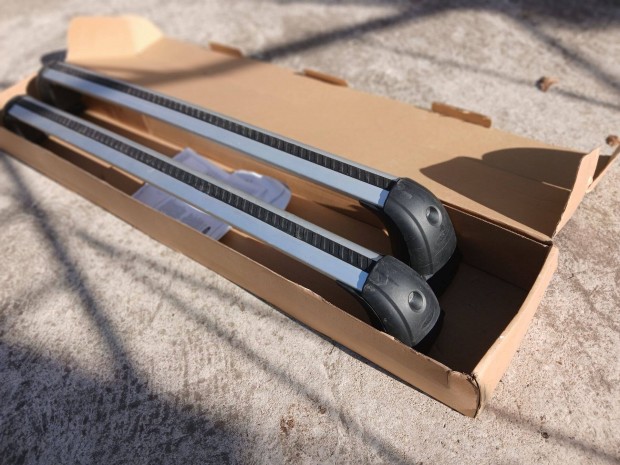 Gyri Ford Focus (2017-tl hasznlhat) tetcsomagtart