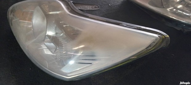 Gyári Ford Focus mk2 bal első fényszóró homályos állapotban