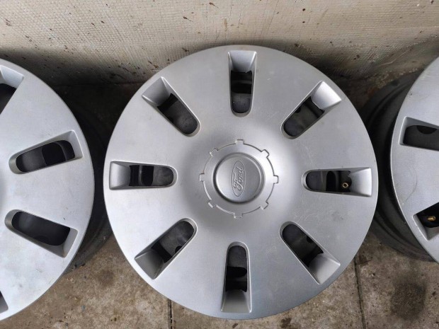 Gyári Ford Lemezfelni dísztárcsával 5x108 R15