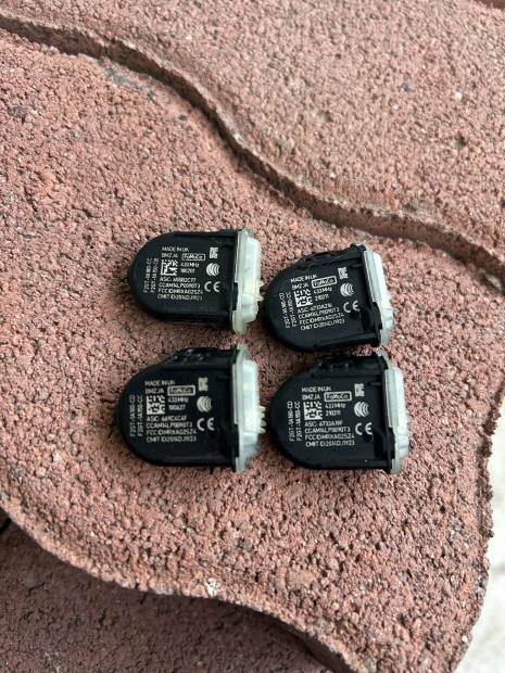 Gyari Ford Tpms guminyoms szenzor 4db jszer