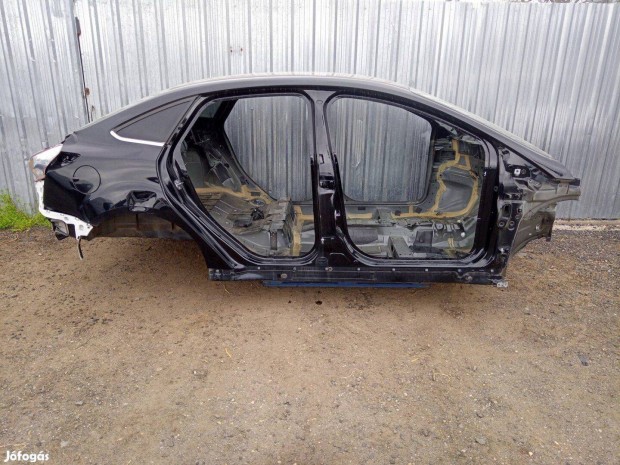 Gyári Ford focus MK3 jobb küszöb rész 4 ajtós 5 ajtós kombi