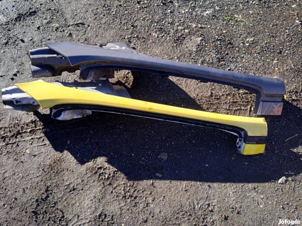 Gyri Ford focus MK3 szlvd melletti a oszlop jobb