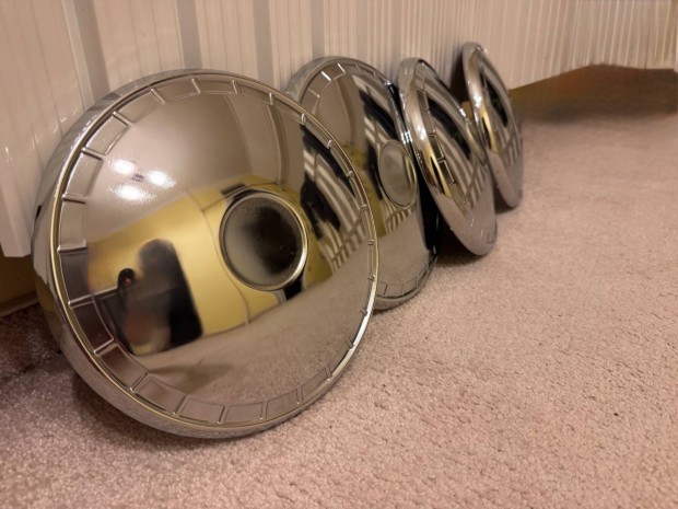 Gy�ri Lada / Zsiguli kr�m d�szt�rcsa garnit�ra (4 db) OT �llapot�!