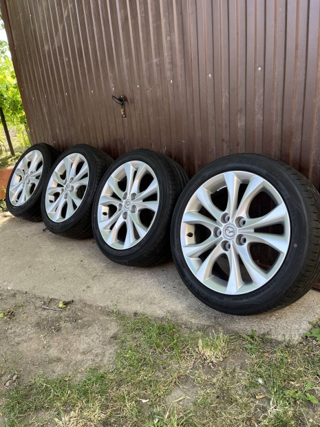 Gyári Mazda 5x114.3 17col