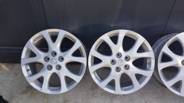 Gyári Mazda alufelni 18 col
