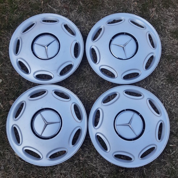 Gyri Mercedes 15" dsztrcsa 4db